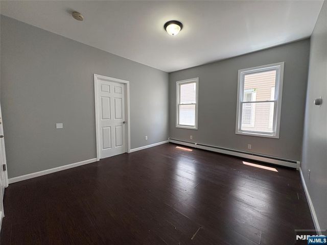 119-121 End Avenue 2, Newark, NJ 07106