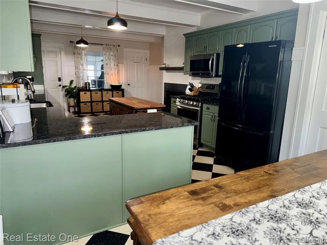 22601 W Main Street, Armada, MI 48005