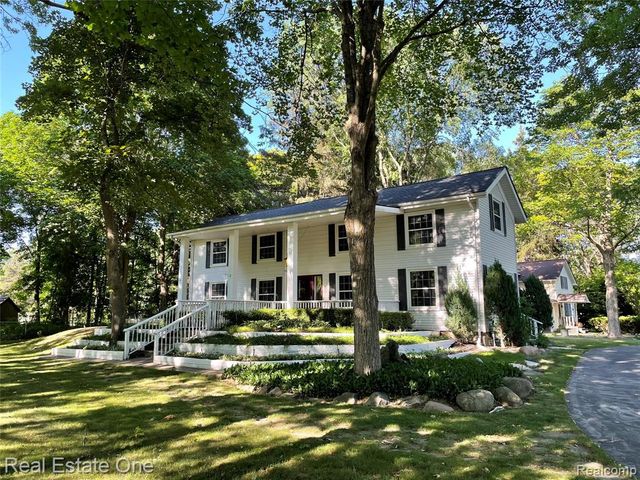 22601 W Main Street, Armada, MI 48005