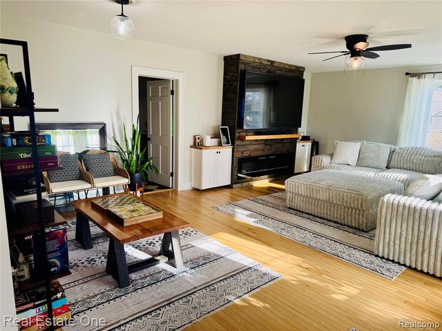 22601 W Main Street, Armada, MI 48005