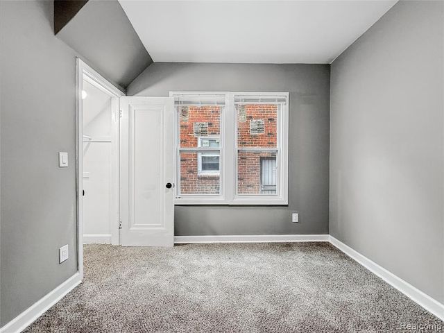 9920 Balfour Road, Detroit, MI 48224