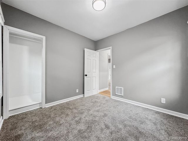 9920 Balfour Road, Detroit, MI 48224