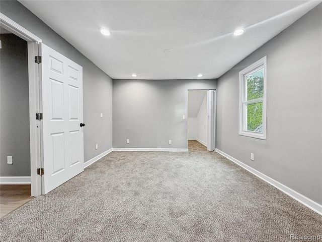 9920 Balfour Road, Detroit, MI 48224