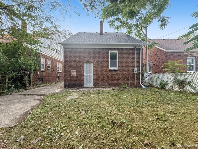 9920 Balfour Road, Detroit, MI 48224