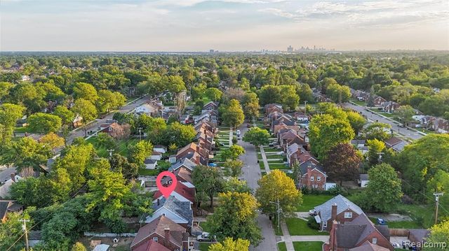 9920 Balfour Road, Detroit, MI 48224