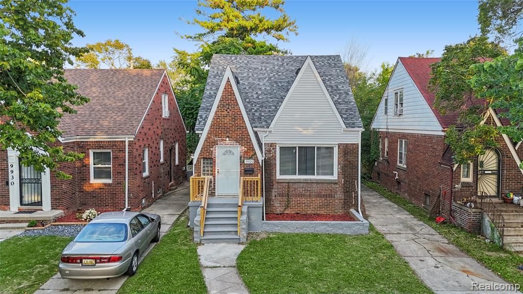9920 Balfour Road, Detroit, MI 48224