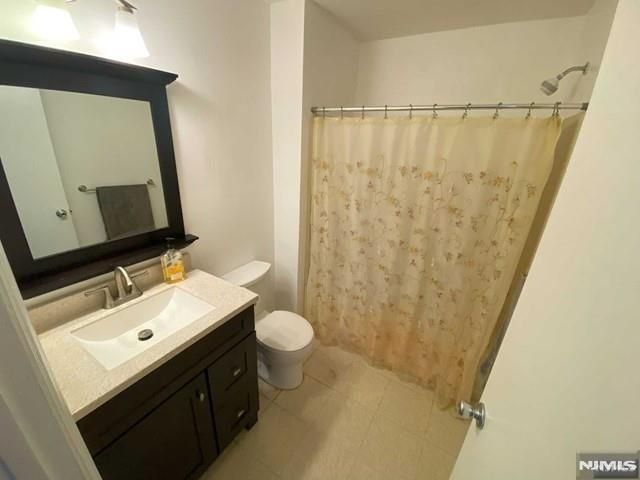 1113 Sage Court, Mahwah, NJ 07430