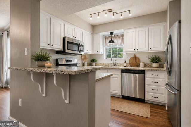 551 Summit Lane SW, Marietta, GA 30008