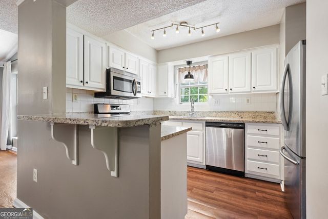 551 Summit Lane SW, Marietta, GA 30008
