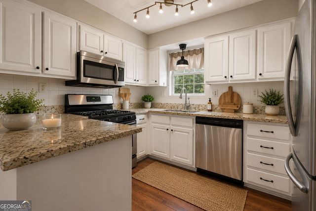 551 Summit Lane SW, Marietta, GA 30008