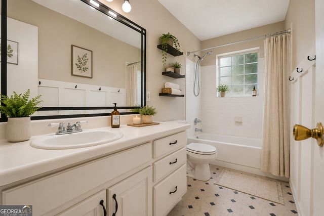 551 Summit Lane SW, Marietta, GA 30008