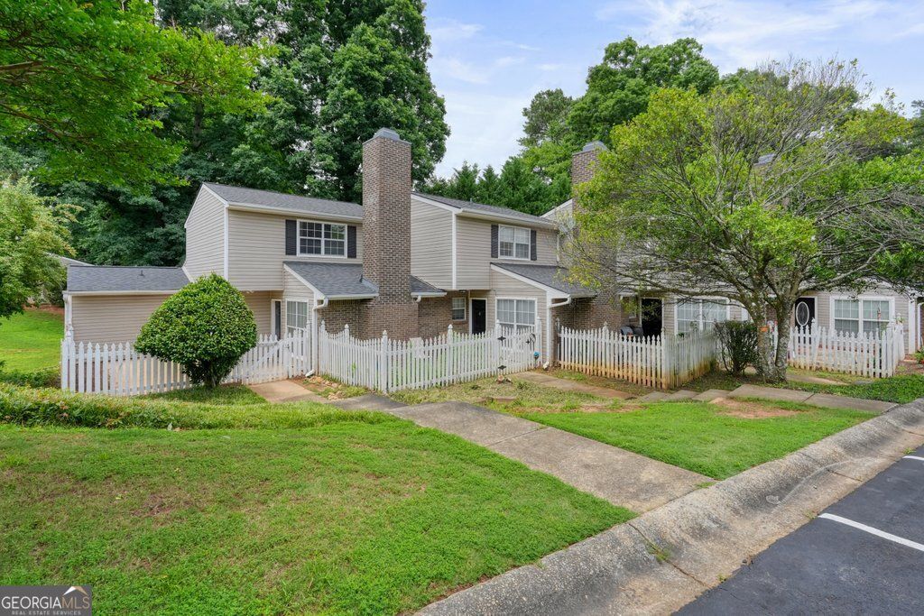 551 Summit Lane SW, Marietta, GA 30008