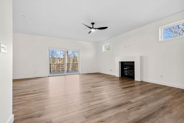 17 Lucy Way, Haverhill, MA 01832