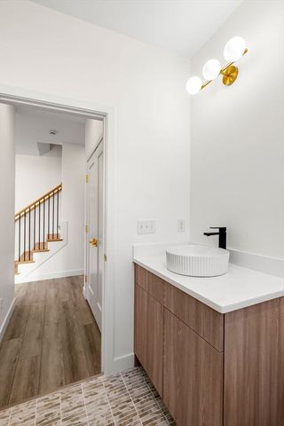 17 Lucy Way, Haverhill, MA 01832