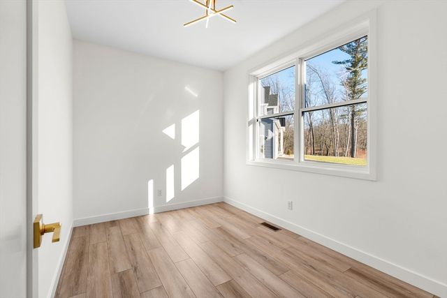 17 Lucy Way, Haverhill, MA 01832