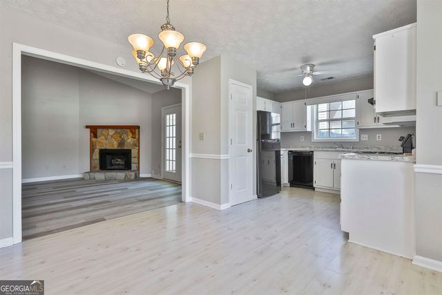 170 Landing Drive, Fayetteville, GA 30214