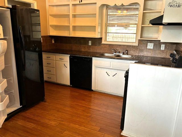 4009 BOREN AVENUE, Wichita Falls, TX 76308