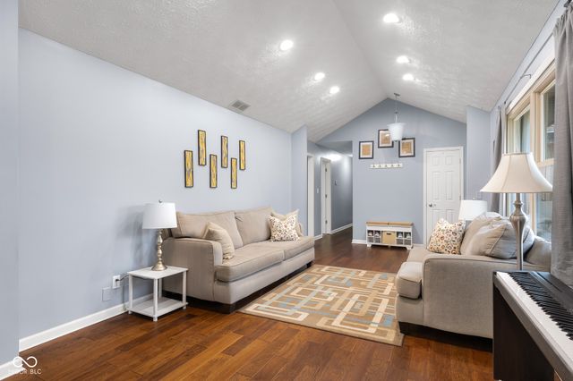 641 Terrace Lake Drive, Columbus, IN 47201