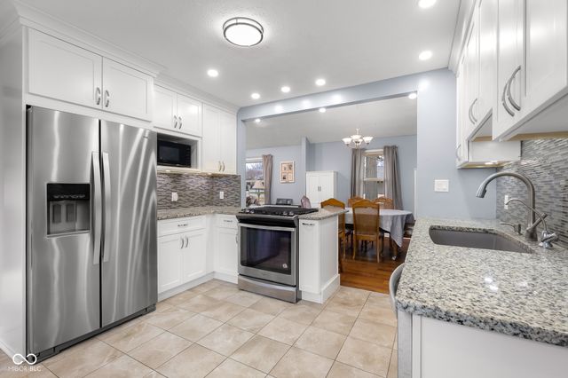 641 Terrace Lake Drive, Columbus, IN 47201