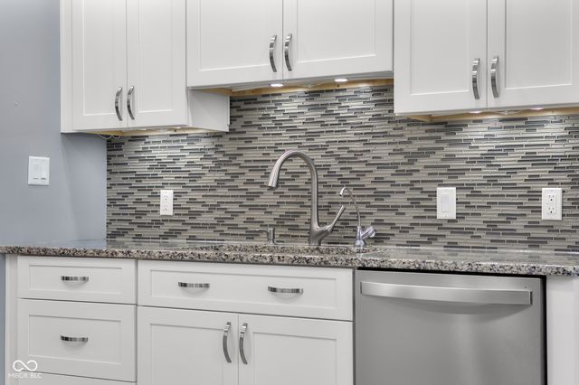 641 Terrace Lake Drive, Columbus, IN 47201