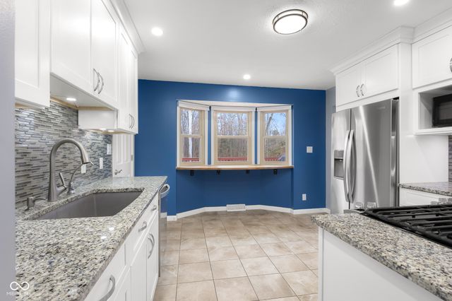 641 Terrace Lake Drive, Columbus, IN 47201