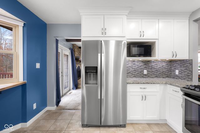 641 Terrace Lake Drive, Columbus, IN 47201