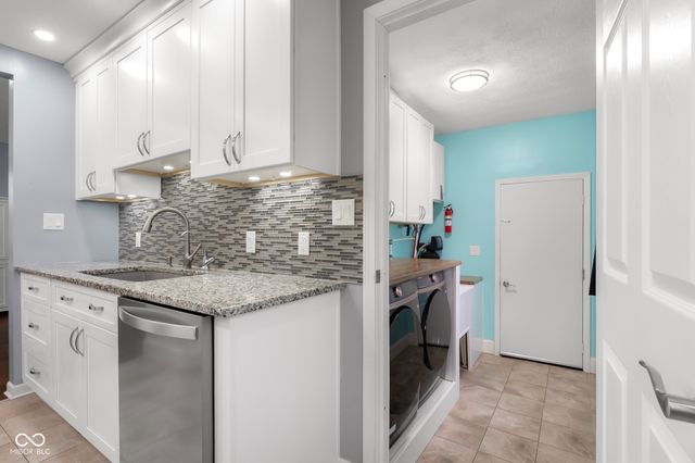 641 Terrace Lake Drive, Columbus, IN 47201