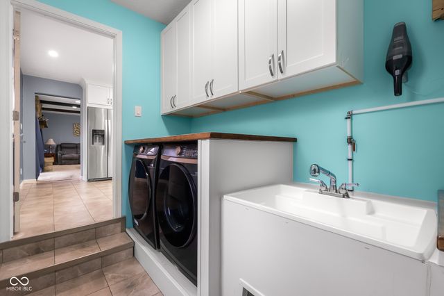 641 Terrace Lake Drive, Columbus, IN 47201