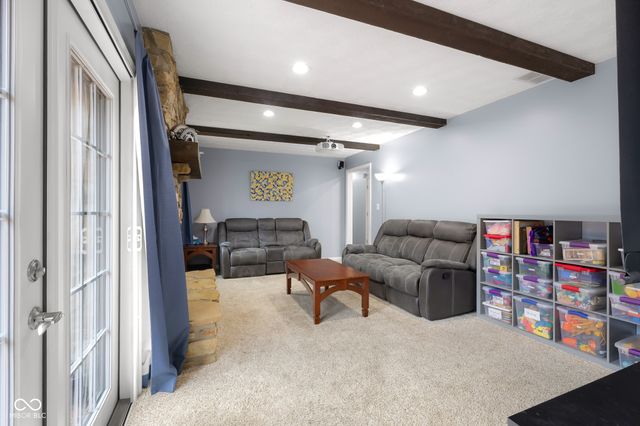 641 Terrace Lake Drive, Columbus, IN 47201