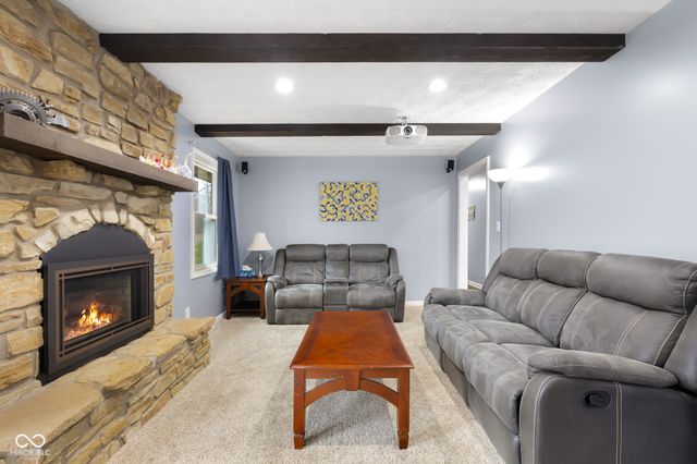 641 Terrace Lake Drive, Columbus, IN 47201