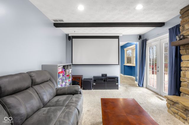 641 Terrace Lake Drive, Columbus, IN 47201