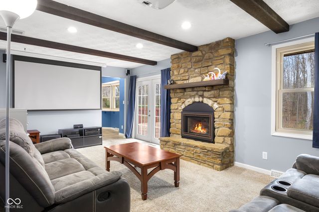 641 Terrace Lake Drive, Columbus, IN 47201