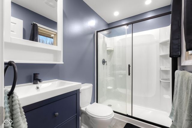 641 Terrace Lake Drive, Columbus, IN 47201