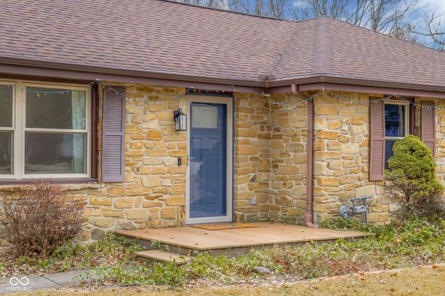 641 Terrace Lake Drive, Columbus, IN 47201