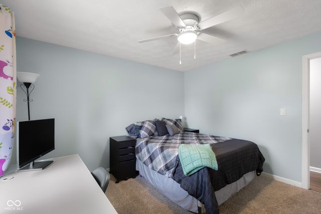 641 Terrace Lake Drive, Columbus, IN 47201