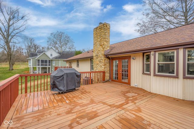 641 Terrace Lake Drive, Columbus, IN 47201