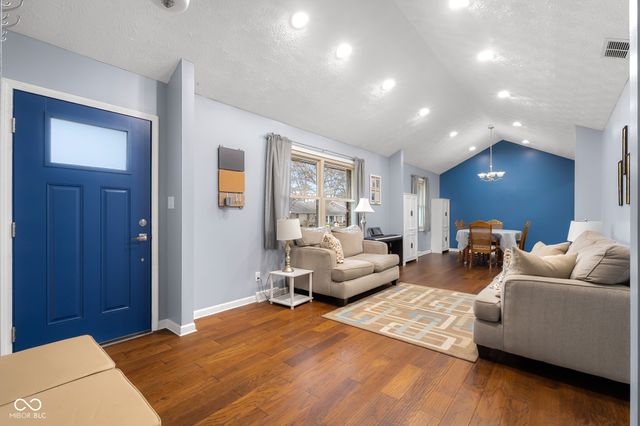 641 Terrace Lake Drive, Columbus, IN 47201