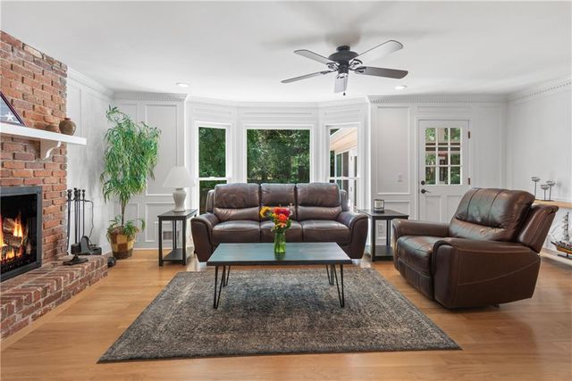 2303 Fenhurst Place, Atlanta, GA 30338