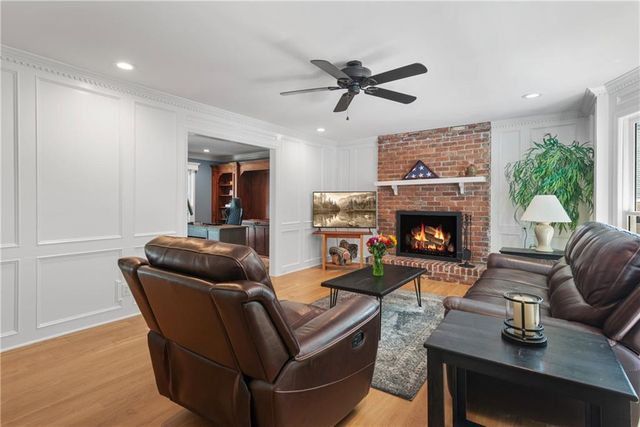 2303 Fenhurst Place, Atlanta, GA 30338