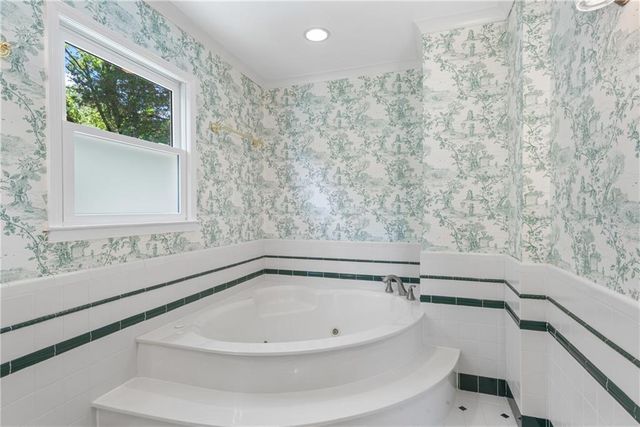 2303 Fenhurst Place, Atlanta, GA 30338