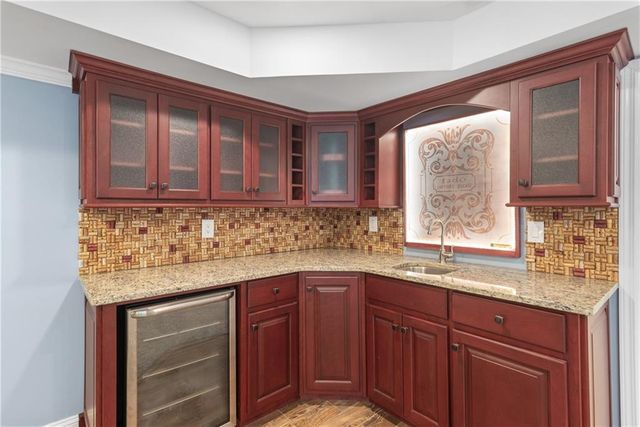 2303 Fenhurst Place, Atlanta, GA 30338
