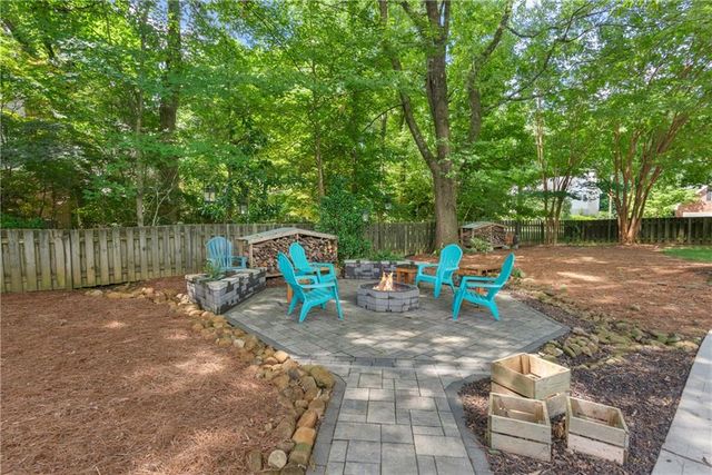2303 Fenhurst Place, Atlanta, GA 30338