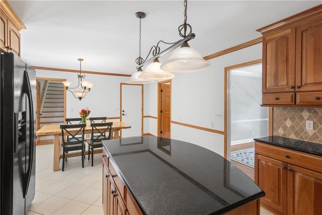 2303 Fenhurst Place, Atlanta, GA 30338