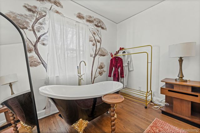 17560 Stoepel Street, Detroit, MI 48221