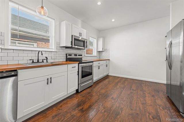 17560 Stoepel Street, Detroit, MI 48221