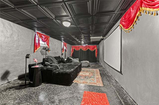 17560 Stoepel Street, Detroit, MI 48221