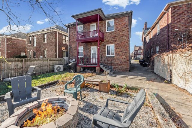 17560 Stoepel Street, Detroit, MI 48221