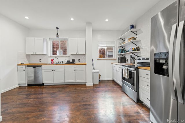 17560 Stoepel Street, Detroit, MI 48221