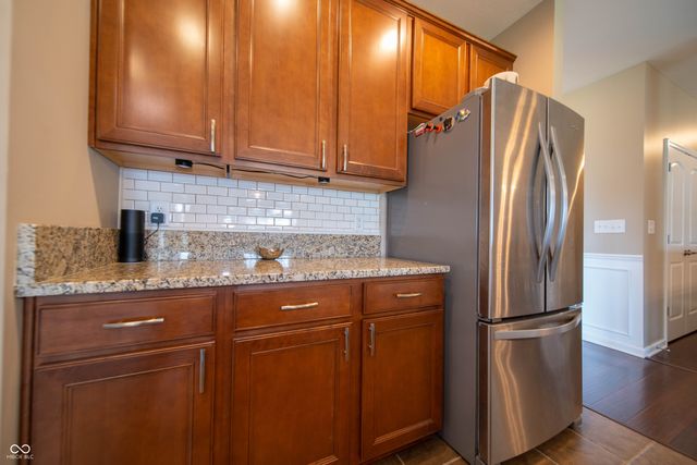 3190 S Courtney Drive, New Palestine, IN 46163