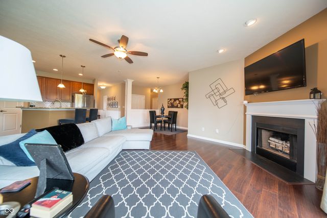 3190 S Courtney Drive, New Palestine, IN 46163